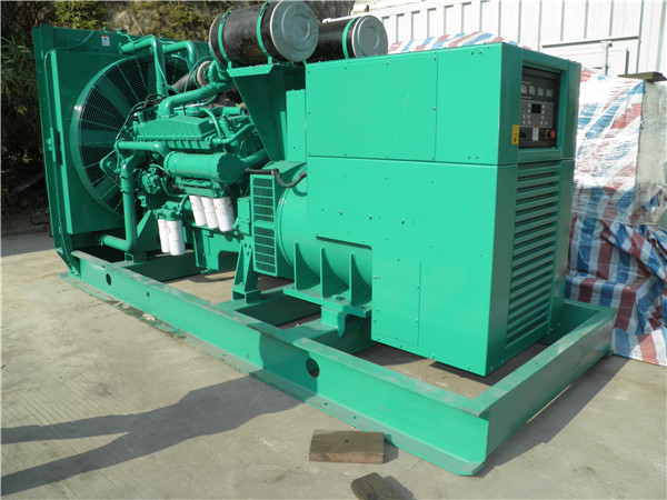 平阳发电车出租-柴油发电机组在使用的过程中应该做好哪些防护工作