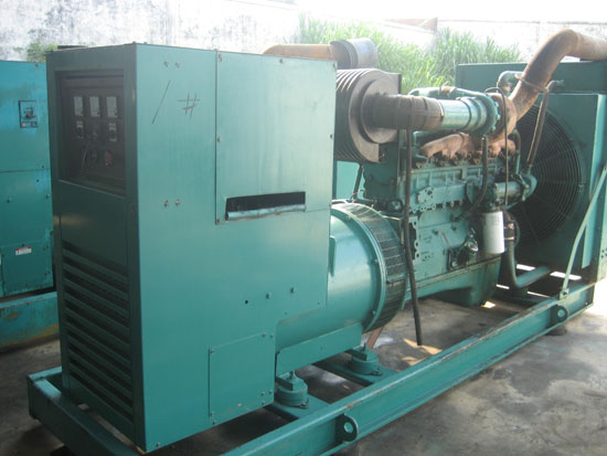 平阳租赁发电机- 发电机碳刷磨损的原因是什么